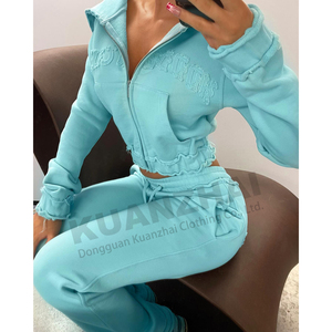 Ensemble deux pièces personnalisé pour femmes Sweat à capuche et <span class=keywords><strong>pantalon</strong></span> évasé Veste zippée <span class=keywords><strong>Pantalon</strong></span> de survêtement évasé skinny Ensemble de survêtements de <span class=keywords><strong>jogging</strong></span> - Product Image 1
