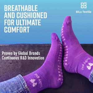 Chaussettes de Pilates BiLu à étiquette privée pour femmes, chaussettes de yoga antidérapantes, chaussettes de barre respirantes en coton, chaussettes de fitness antidérapantes personnalisées - Product Image 2