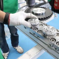 Rail de guidage circulaire modulaire en acier inoxydable pour convoyeur, précision 0,5 mm, boucle de test électronique automatisée, prend en charge les robots