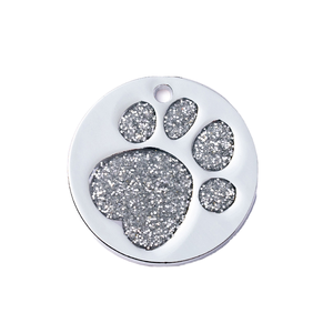Großhandel Custom Engraved Alloy Luxus Stil 4-Zeilen-Pfoten abdruck Runde Haustier ID Tags für Hunde Halsbänder Leinen & Geschirre - Product Image 1
