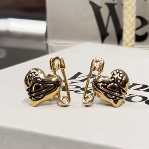 Broche de circonita con forma de mariposa, estilo punk, chapado en oro, de alta calidad, con diseño de Saturno y amor, que combina con todo, para mujer, estilo Western Empress Dowager - Product Image 5