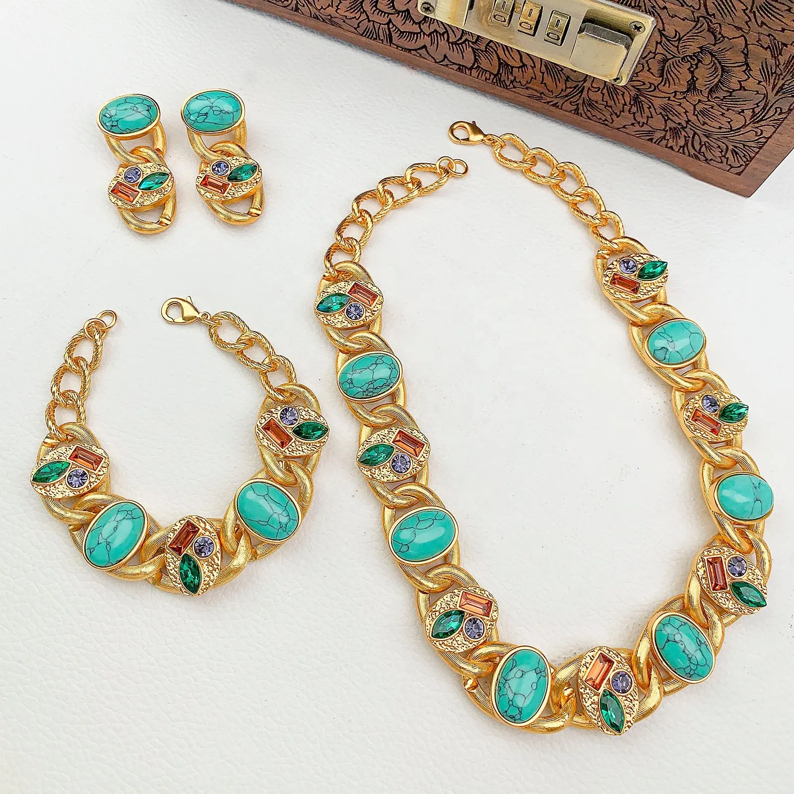 Vintage antiguo indio puro incrustaciones de oro plateado y suroeste turquesa collar y pendientes y pulsera conjunto de joyería para mujer