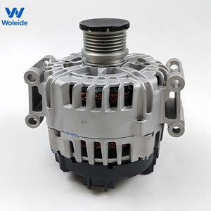Vente directe d'usine - Alternateur <span class=keywords><strong>Mercedes</strong></span> Benz 0009063000 12V 150AMP A0009067902 pour véhicules C200 C300 C400 W204 M271 - Product Image 1