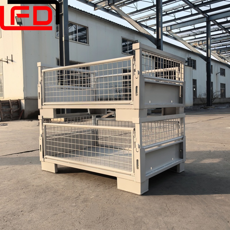 Stackable Wire Storage Cage for Soccer