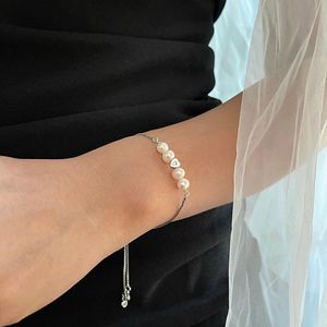Collana Trendy in Argento Sterling con Ciondolo a Lettera Barocca e Perla Ovale, con Catena a Maglie per Donne e Bambini - Product Image 4