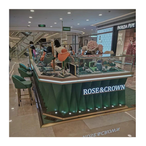 خزانة خشبية قابلة للتخصيص بتصميم متجر بيع بالتجزئة بقفل زجاجي لخزانة عرض المتاجر - Product Image 4