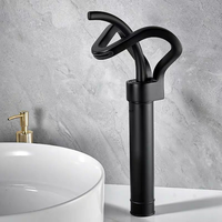 Nouvelle Tendance Robinet de Lavabo Cascade Moderne Gris Anthracite Créatif Minimaliste en Laiton avec Mitigeur Chaud/Froid et Cartouche Céramique