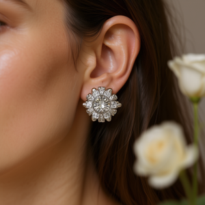 Boucles d'oreilles à fleurs en or blanc avec cristaux ronds sertis de strass pour femmes, bijoux classiques de mariage - Product Image 2