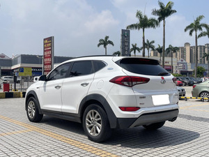 Auto Usado Premium a Precio Accesible, Hyundai <span class=keywords><strong>Tucson</strong></span> <span class=keywords><strong>2018</strong></span> 1.6T SUV, Exportación de Autos Usados - Product Image 3