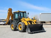 CLG777A 8.4Ton Backhoe Loader 1m³ Bucket Depan Mesin 74.5kW untuk Pekerjaan Penggalian dan Pemuatan di Lokasi Konstruksi