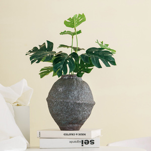 Grand vase rond noir en céramique pour la décoration intérieure, vase rond noir texturé moderne de style farmhouse pour les centres de table - Product Image 2
