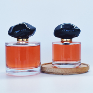 Wholesale Luxury Ladies <strong>Perfume</strong> <strong>Bottle</strong> Fragrance Unique Shape 30ml 50ml 100ml Glass <strong>Perfume</strong> <strong>Bottles</strong> <strong>for</strong> Women and Men - Product Image 3