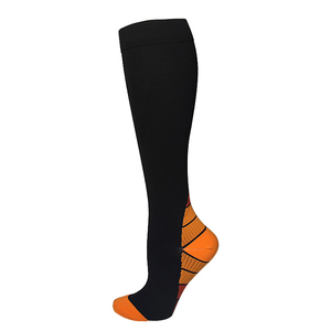 Herren Kompressionsstrümpfe 15-25 mmHg Festes Druckprofil Sportsocken Atmungsaktiv Schnelltrocknend - Product Image 4