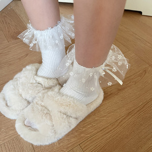 Lolita alla moda coreana 2025 primavera autunno inverno tinta unita corta scollata floreale con fiocco in pizzo con maglie da donna - Product Image 5