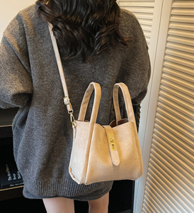 冬用女の子用スエードハンドバッグスリングバッグ2025,新デザインファッション女性用スエードバスケットクロスボディ - Product Image 4