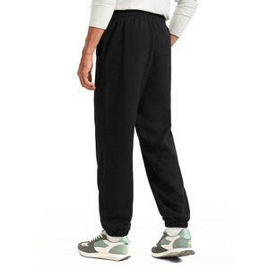 Pantalones deportivos de cintura media, antiarrugas, suaves, de secado rápido para hombre, pantalones deportivos clásicos para hombre con tela transpirable y de ajuste relajado. - Product Image 3
