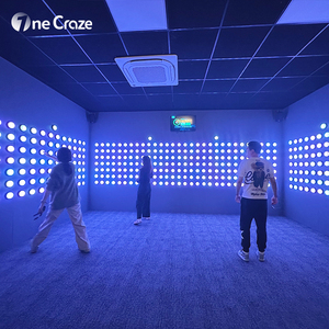 Équipement de jeu interactif mural Onecraze Custom Light Speed Push Button Reaction Training pour événements festifs - Product Image 5