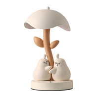 Lampe de table en résine Behanmei Creative Hug Pear, personnages de poires mignons de dessin animé, décoration de chambre à coucher, chevet, maison, cadeau de pendaison de crémaillère, fête des enfants