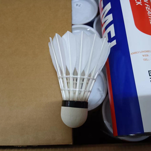 Volant de <span class=keywords><strong>badminton</strong></span> Lingmei 80pro en plumes d'oie avec tête en liège naturel, approuvé BWF - Product Image 2