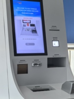 Jinrui FCM-501 - Sistema de Pantalla Táctil de Pie con Pantalla LCD de 19 Pulgadas y Windows 10, Máquina de Cambio de Divisas Multimoneda