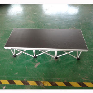 Conception de scène télescopique de colonne montante flexible portable pour les événements - Product Image 1