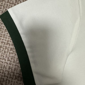 Polo unisexe ample style années 80, brodé, manches longues, respirant, en toile, couleur blanc |   Fabriqué - Product Image 3