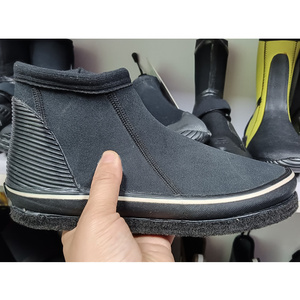 Scarpe da acqua in Neoprene a taglio basso sinodizzante per adulti con suola in feltro per pesca in roccia - Product Image 2