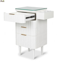 Meuble de salon nordique en bois cannelé à 4 tiroirs, station de rangement pour salon de coiffure avec plateau en verre, support pour sèche-cheveux, chariot à outils pour salon de beauté