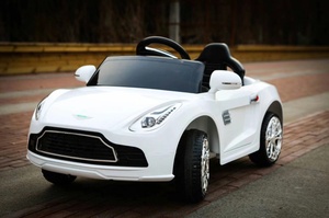 Voiture <span class=keywords><strong>de</strong></span> sport électrique 12V pour enfants avec télécommande 2.4G, double porte, suspension et batterie rechargeable, pour les 3-5 ans - Product Image 2