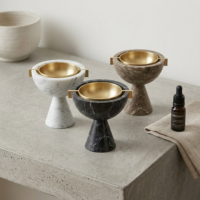 Brûleur d'encens en marbre naturel avec bol en laiton sur piédestal, porte-encens, décoration intérieure, bol à encens Palo Santo pour la décoration intérieure