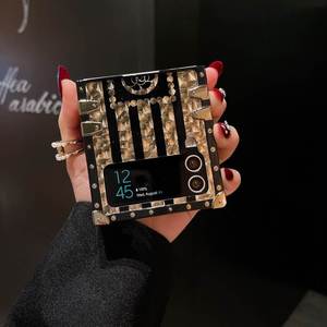 Funda de teléfono con purpurina de flores fantasma doradas de lujo para <span class=keywords><strong>Samsung</strong></span> Z Flip 6 4 5 <span class=keywords><strong>3</strong></span> funda plegable de moda para Z Flip 7 PC + funda de TPU - Product Image 5