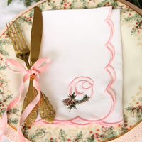 Serviettes en lin de luxe pour mariage - Blanches avec broderie délicate, artisanat exquis pour mariages, dîners raffinés, rehaussez la classe de votre table