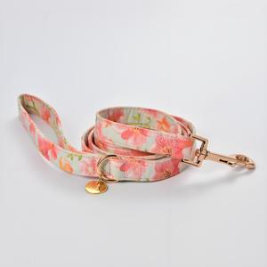 Collier de chien moderne à imprimé floral en coton doux et durable avec style personnalisé, confortable et agréable, laisse pour animaux de compagnie - Product Image 2