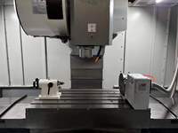 Centre d'usinage vertical CNC à haute vitesse et haute précision, contrôleur FANUC 3 axes, robuste, pour l'usinage des métaux, VMC1160