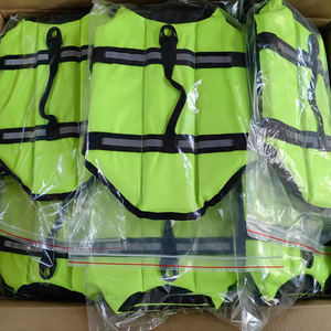 Équipement <span class=keywords><strong>de</strong></span> natation <span class=keywords><strong>de</strong></span> haute qualité <span class=keywords><strong>Gilet</strong></span> <span class=keywords><strong>de</strong></span> <span class=keywords><strong>sauvetage</strong></span> pour chien Aide à la flottaison <span class=keywords><strong>de</strong></span> sécurité pour la piscine Must-Have pour la sécurité canine - Product Image 2