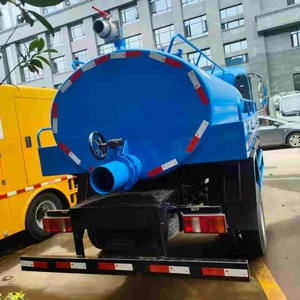 Camion-citerne d'aspiration des eaux usées Howo 4*2 5 m³ à succès commercial, camion de nettoyage des égouts par aspiration des excréments - Product Image 6