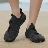 Nouvelles chaussures de sport aquatiques respirantes, ultra-élastiques, en tissu volant léger, séchage rapide, durables, pour la natation, la plage et le fitness, prêtes à être expédiées