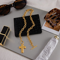 Collier croix en acier inoxydable pour femmes lumière luxe Ot fermoir clavicule lien chaîne Non-fading mode pendentif nouveau Design