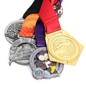 Kişiselleştirilmiş özel spor altın maraton ödülü hediyelik eşya yüksek kalite 3d çinko alaşım metal kurdele ile madalya koşu