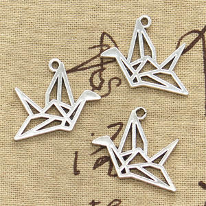 Charmes <span class=keywords><strong>origami</strong></span> papier grues 23x29mm Antique couleur argent pendentifs faisant bricolage à la main tibétain trouver des bijoux - Product Image 4