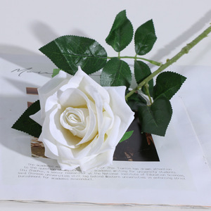 Rosa Artificial de Tallo Largo de Buena Calidad, Rosa de Seda de Terciopelo Wangzu para Decoración de Bodas, Regalo Floral - Product Image 6