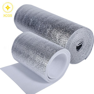 วัสดุฉนวนกันความร้อนโฟม XPE อลูมิเนียมฟอยล์สะท้อนแสงสำหรับการก่อสร้างหลังคา