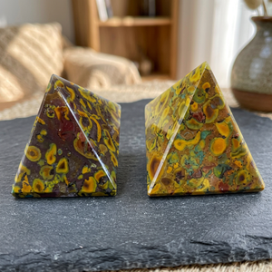 Venta al por mayor de pirámides de jaspe Picasso a granel naturales estilo Feng Shui piedras preciosas talladas rocas minerales artesanías decorativas para Reiki - Product Image 4