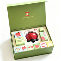 Boîte cadeau rigide personnalisée avec couvercle rabattable pour ensemble de bougies parfumées et d'huiles essentielles Apple