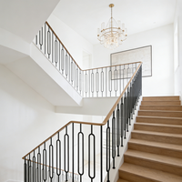 Nouvelle conception moderne, balustrade de balcon en métal noir ajouré, garde-corps d'escalier intérieur en fer forgé pour appartement