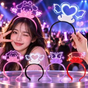 ที่คาดผมพลาสติกเรืองแสง LED รูปเขาปีศาจสำหรับผู้หญิง พร้อมไฟกระพริบสีแดง ปรับแต่งได้สำหรับงานปาร์ตี้กลางคืน - Product Image 1