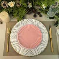 Assiettes de présentation rondes en plastique PP blanc brillant de 13 pouces, classiques et décoratives, pour Pâques, mariages, fêtes et événements de restauration dans les hôtels