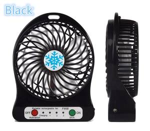 Ventilador de Mano Recargable USB con Luz LED para Viajes en Interiores, Ventilador Eléctrico Portátil Pequeño - Product Image 5