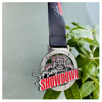 Médaille de marathon en or et argent en émail doux personnalisé Conception libre pour finisseur Sports Médailles en métal Trophées & Plaques Fabricant