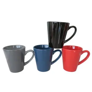 Tasse en céramique émaillée de différentes formes et tailles et tasse en céramique noire unie orange jaune rouge vert rose